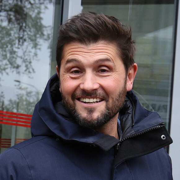 Christophe Beaugrand - Les célébrités à la sortie de l'émission "Les Grosses Têtes" aux studios RTL à Neuilly-sur-Seine, France, le 17 avril 2023. © Jonathan Rebboah/Panoramic/Bestimage