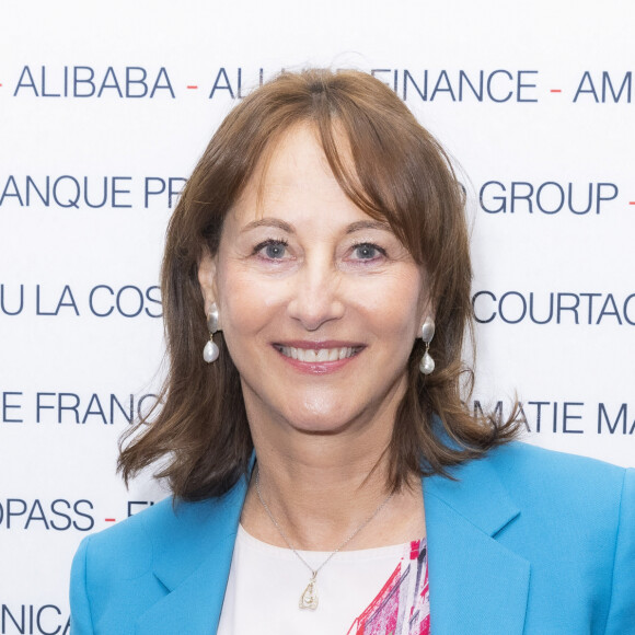 Ségolène Royal - Déjeuner du Chinese Business Club en l'honneur de Frédéric Arnault, Directeur Général de Tag Heuer (LVMH), dans les salons de l'hôtel du Collectionneur à Paris, France, le 21 Avril 2022. © Jack Tribeca/Bestimage