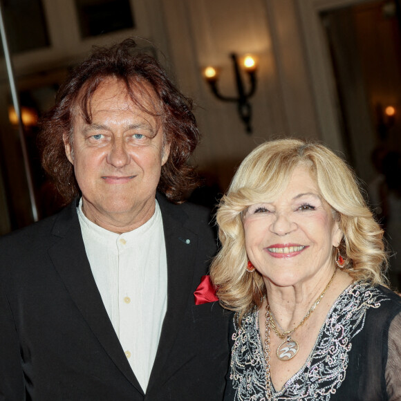 Jean-Christophe Molinier et Nicoletta assistent au Gala de l'enfance 2023 à la salle Gaveau à Paris le 19 juin 2023 à Paris, France. Photo par Nasser Berzane/ABACAPRESS.COM