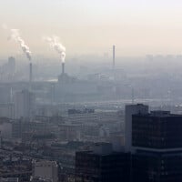 "Je souffre de la pollution, j'ai un pneumologue" : Cette célèbre chanteuse ne supporte plus Paris