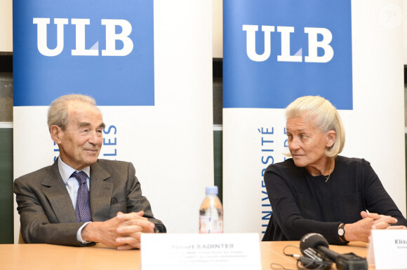 Robert Badinter et Elisabeth Badinter photographiés lors d'une conférence de presse avant la cérémonie du Doctor Honauris Causa de l'ULB Université Libre de Bruxelles, à Bruxelles, vendredi 20 septembre 2013. Photo par ABACAPRESS.COM
