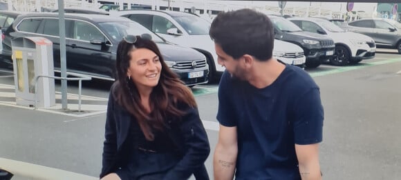 Mais ils se sont rapidement retrouvés et tout allait pour le mieux
Le retour en France a été difficile pour Tracy et Flo dans "Mariés au premier regard"