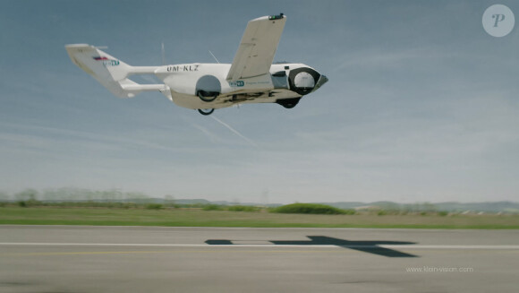 Jean-Michel Jarre est devenu le premier passager à prendre une voiture volante @ JLPPA
