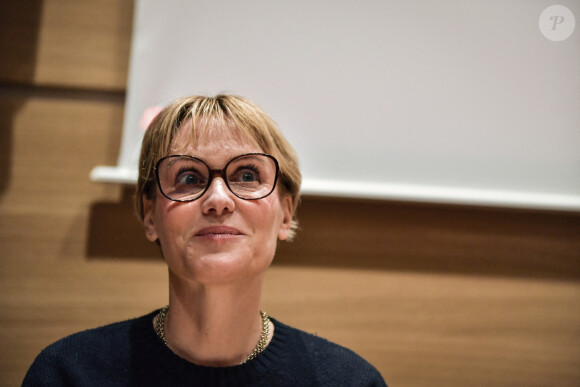 L'actrice, scénariste et réalisatrice française Judith Godreche regarde avant son audition devant la Délégation aux droits des femmes et à l'égalité des chances entre les hommes et les femmes à l'Assemblée nationale à Paris, le 14 mars 2024. Photo par Firas Abdullah/ABACAPRESS.COM