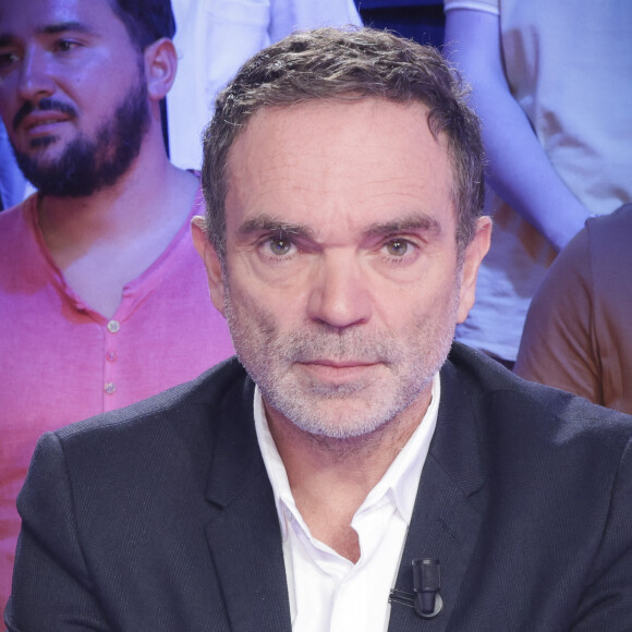 Le verdict a été rendu
Exclusif - Yann Moix sur le plateau de l'émission Touche pas à mon poste (TPMP) diffusée en direct sur C8. © Jack Tribeca / Bestimage