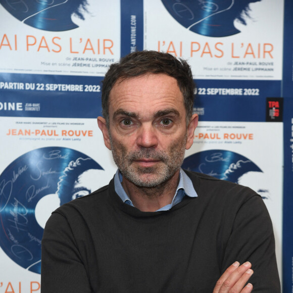 L'audience avait en tout cas eu lieu le 7 mars dernier, "dans une ambiance très tendue", indique l'AFP 
Exclusif - Yann Moix - Personnalités à la première du spectacle de Jean-Paul Rouve "J'ai pas l'air" au Théâtre Antoine à Paris. Le 22 septembre 2022 © G.Gorassini-B.Rindoff Petroff / Bestimage