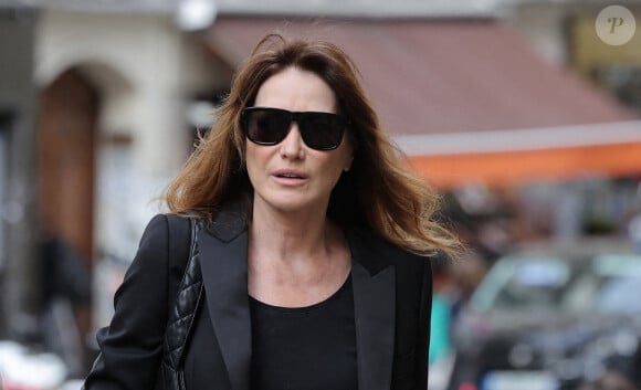 La femme de Nicolas Sarkozy est entendue ce jeudi 2 mai
 
Carla Bruni-Sarkozy - Arrivées aux obsèques de Jean-Yves Le Fur en l'église Saint-Roch à Paris, le 6 avril 2024. © Jacovides / Moreau / Bestimage