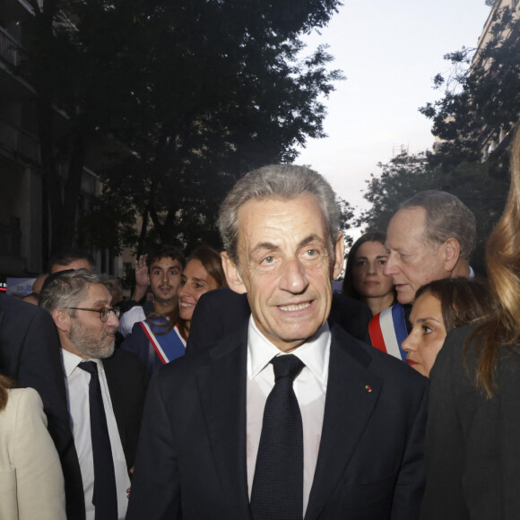 Carla Bruni-Sarkozy est entendue par les enquêteurs de l'Office central de lutte contre la corruption et les infractions financières et fiscales (OCLCIFF)
 
Nicolas Sarkozy, Carla Bruni-Sarkozy - Manifestation en soutien à Israël suite aux attentats du Hamas. © Jack Tribeca / Bestimage