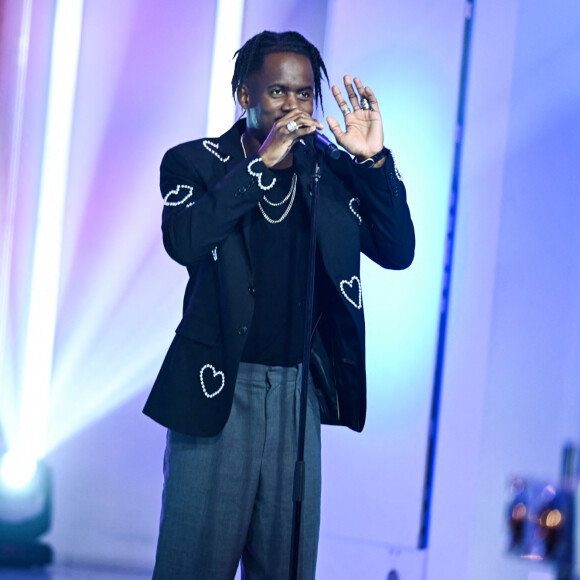 Exclusif - Black M (Alpha Diallo) - Enregistrement de l'émission "Vivement Dimanche" au Studio Gabriel à Paris, présentée par M.Drucker et diffusée le 5 mai sur France 3. Le 29 avril 2024 © Guillaume Gaffiot / Bestimage