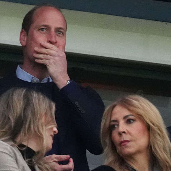 Qui a perdu 2 à 4 contre un club grec ! 
Prince William - Gradins avant le match UEFA Conference League, Villa Par, Birmingham, Royaume-Uni, 2 mai 2024. @ Photo by David Davies/PA Wire/ABACAPRESS.COM