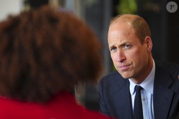 Le prince William de Galles ouvre officiellement un nouveau centre de formation professionnelle et de sensibilisation communautaire, une organisation caritative pour les personnes touchées par le sans-abrisme et la toxicomanie, au siège de Betel UK, à Birmingham, au Royaume-Uni. Le 25 avril 2024. 