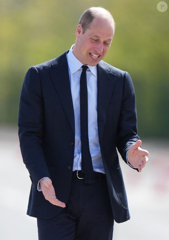 Le prince William de Galles en visite à la "St. Michael's High School" à Sandwell. Le 25 avril 2024 