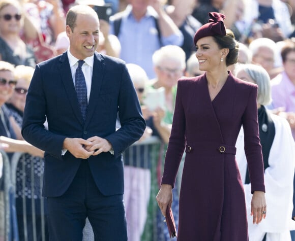 Le prince William, prince de Galles, et Catherine (Kate) Middleton, princesse de Galles assistent à un service religieux marquant le premier anniversaire de la mort de la reine Elizabeth II à la cathédrale St Davids à Haverfordwest dans le Pembrokeshire, pays de Galles, Royaume Uni, le 8 septembre 2023. 