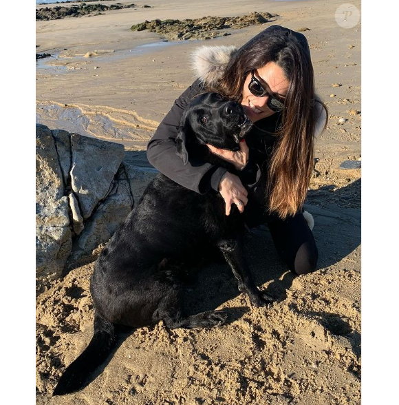 Karine Ferri avec son chien Dolmen sur Instagram