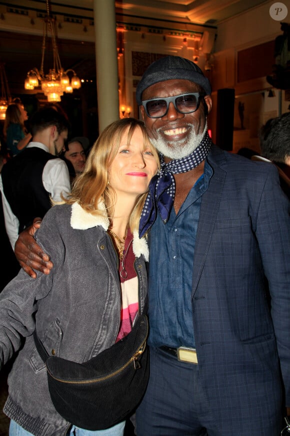 Ériq Ebouaney lors de la soirée des 140 ans de légende des Deux Magots et vernissage de l'exposition "140 ans d'esprits créatifs à Saint-Germain-des-Prés" à Paris le 29 avril 2024. © Philippe Baldini / Bestimage