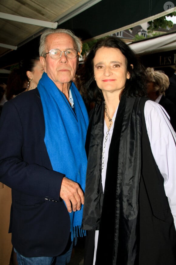 Jean-Louis Debré et sa compagne Valérie Bochenek lors de la soirée des 140 ans de légende des Deux Magots et vernissage de l'exposition "140 ans d'esprits créatifs à Saint-Germain-des-Prés" à Paris le 29 avril 2024. © Philippe Baldini / Bestimage