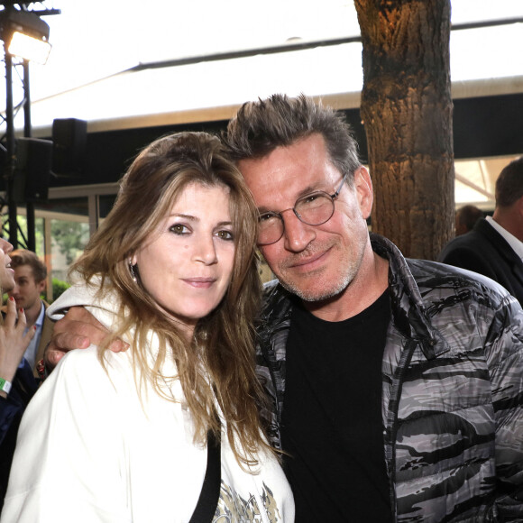 Benjamin Castaldi et sa femme Aurore Aleman étaient de la partie
 
Benjamin Castaldi et sa femme Aurore Aleman lors de la soirée des 140 ans de légende des Deux Magots et vernissage de l'exposition "140 ans d'esprits créatifs à Saint-Germain-des-Prés" à Paris le 29 avril 2024. © Cédric Perrin / Bestimage