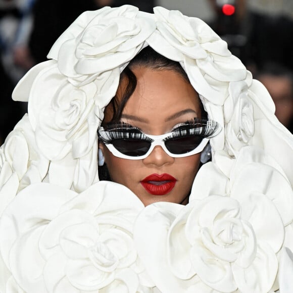 Cette année, Rihanna était absente au Met Gala.
Rihanna arrive à la soirée du Met Gala, hommage au grand couturier Karl Lagerfeld au Metropolitan Museum of Art de New York City, New York.