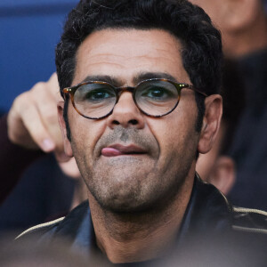 Jamel Debbouze - Célébrités dans les tribunes de la demi-finale retour de Ligue des champions entre le PSG face au Borussia Dortmund (0-1) au Parc des Princes à Paris le 7 mai 2024. © Cyril Moreau/Bestimage