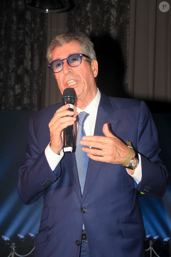 Patrick Balkany - 4ème cérémonie des étoiles d'or de l'association CitéStars au Pavillon Chesnaie du Roy à Paris le 10 décembre 2023. © Baldini / Bestimage 