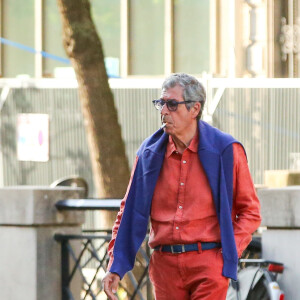 Patrick Balkany arrive au palais de justice de Paris pour entendre la décision de la cour d'appel concernant l'affaire de blanchiment aggravée contre lui et sa femme Isabelle le 27 mai 2020.