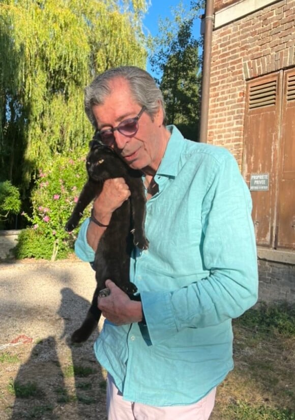 Isabelle et Patrick Balkany vivent au moulin de Cossy, à Giverny. Twitter.