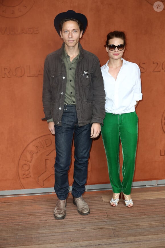 Raphaël et Mélanie Thierry au village des internationaux de France de tennis de Roland Garros 2019 à Paris le 7 juin 2019. © Cyril Moreau / Bestimage 