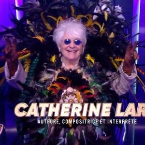 Catherine Lara se cachait sous le costume du Lémurien dans "Mask Singer" ce samedi 11 mai 2024.