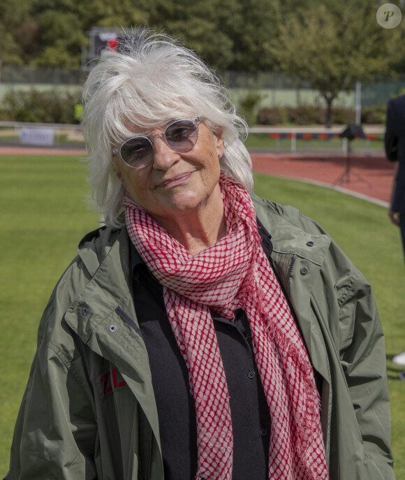 La chanteuse Catherine Lara avant le match entre le VARIETE CLUB DE FRANCE et le CHI PSG (HôSpital CHI OFPoissy/Saint-Germain-en-Laye), stade Léo Lagrange à POISSY, le 6 septembre 2020 à POISSY, France. Photo par Loïc Baratoux/ABACAPRESS.COM