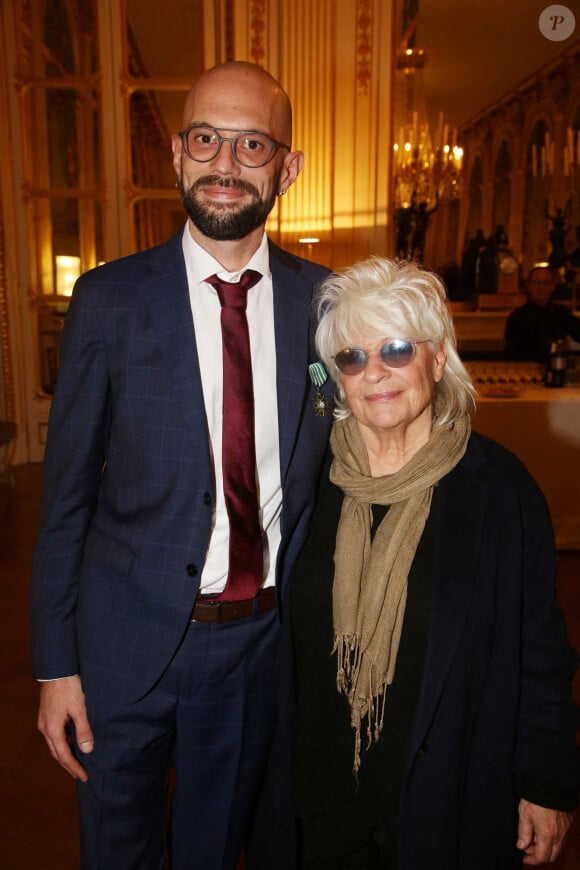 Ludovic Martin reçoit l'insigne de "Chevalier dans l'Ordre des Arts et des Lettres - Commandeur dans l'Ordre des Arts et des Lettres" en présence de la violoniste et chanteuse Catherine Lara au ministère De La Culture, à Paris, le 30 octobre 2019. Photo par Jerome Domine/ABACAPRESS.COM