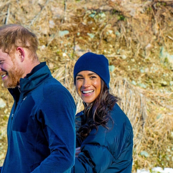 Le prince Harry fait du skeleton sous les yeux de Meghan Markle lors d'une visite au camp d'entrainement des athlètes des Invictus Games 2024 à Whistler en Colombie Britannique le 15 février 2024. 