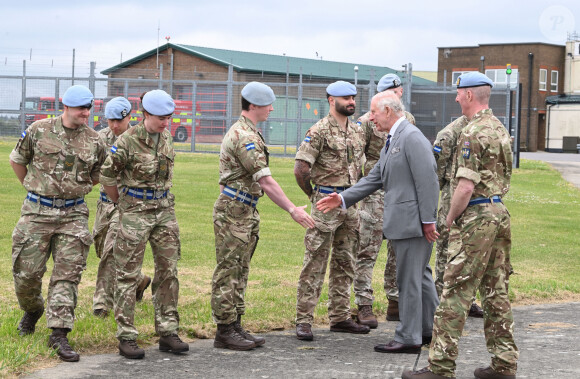 Le roi Charles III d'Angleterre remet officiellement le rôle de colonel en chef de l'Army Air Corps au prince de Galles à la base militaire Army Aviation Center de Middle Wallop, Hampshire, Royaume Uni, le 13 mai 2024. © Justin Goff/GoffPhotos/Bestimage 