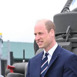 Le roi Charles III d'Angleterre remet officiellement le rôle de colonel en chef de l'Army Air Corps au prince William, prince de Galles à la base militaire Army Aviation Center de Middle Wallop, Hampshire, Royaume Uni, le 13 mai 2024. © Justin Goff/GoffPhotos/Bestimage 