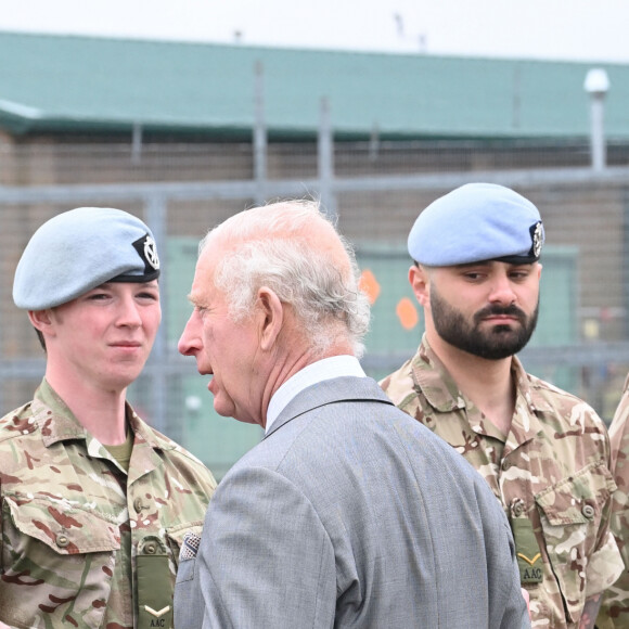 Le roi Charles III d'Angleterre remet officiellement le rôle de colonel en chef de l'Army Air Corps au prince de Galles à la base militaire Army Aviation Center de Middle Wallop, Hampshire, Royaume Uni, le 13 mai 2024. © Justin Goff/GoffPhotos/Bestimage 
