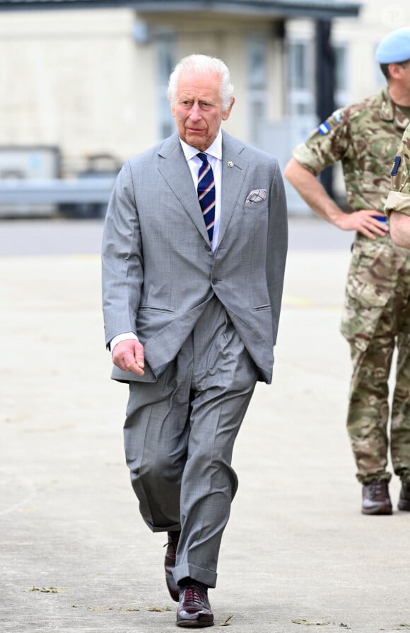 Le roi Charles III d'Angleterre remet officiellement le rôle de colonel en chef de l'Army Air Corps au prince de Galles à la base militaire Army Aviation Center de Middle Wallop, Hampshire, Royaume Uni, le 13 mai 2024. © Justin Goff/GoffPhotos/Bestimage 