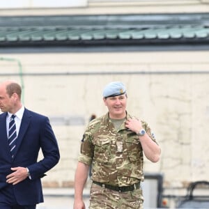 Le roi Charles III d'Angleterre remet officiellement le rôle de colonel en chef de l'Army Air Corps au prince William, prince de Galles à la base militaire Army Aviation Center de Middle Wallop, Hampshire, Royaume Uni, le 13 mai 2024. © Justin Goff/GoffPhotos/Bestimage 