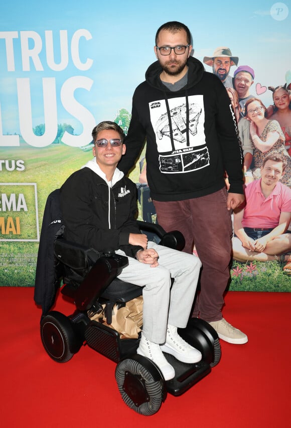 Sofian Ribes et Gad Abecassis - Avant-Première du film "Un p'tit truc en plus" au cinema UGC Normandie à Paris le 25 avril 2024. © Coadic Guirec/Bestimage