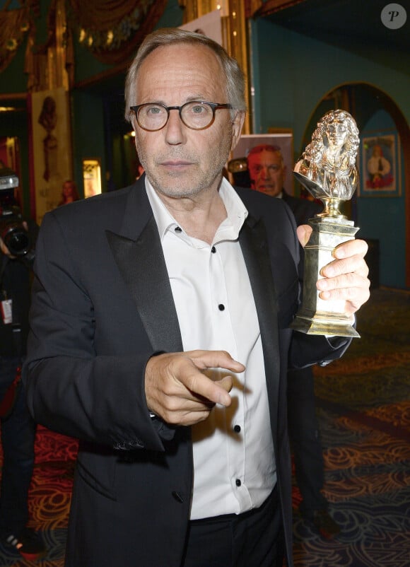 "J'adorais ça", reconnait Fabrice Luchini
 
Fabrice Luchini (Molière d'honneur) - Press room de la soirée de la 28ème Nuit des Molières au théâtre des Folies Bergère à Paris. Le 23 mai 2016 © Coadic Guirec / Bestimage