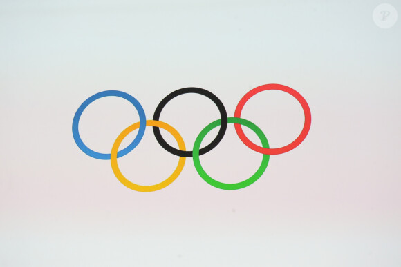 LOGO PARIS 2024 lors de la présentation du logo des Jeux Olympiques et Paralympiques "Paris 2024" dévoilé au cinéma "Le Grand Rex" à Paris, le 21 octobre 2019. Dans le logo sont cachés différents symboles : la médaille, la flamme et Marianne.
