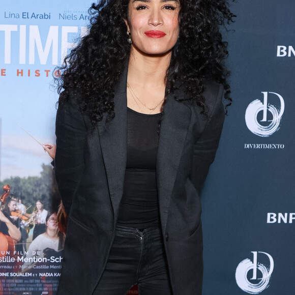 Aujourd'hui célibataire, elle n'écarte pas l'idée de faire un enfant toute seule, grâce à la congélation de ses ovocytes.
Sabrina Ouazani assiste à l'avant-première du film "Divertimento" à Paris au Cinéma Le Grand Rex le 16 janvier 2023 à Paris. Photo par Nasser Berzane/ABACAPRESS.COM