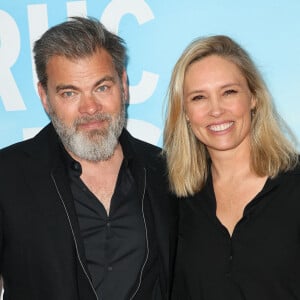 Clovis Cornillac est un homme comblé aux côtés de son épouse Lilou Fogli.
Clovis Cornillac et sa femme Lilou Fogli - Avant-Première du film "Un p'tit truc en plus" au cinema UGC Normandie à Paris. © Coadic Guirec/Bestimage