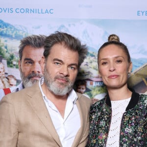 Clovis Cornillac et sa femme Lilou Fogli lors de l'avant-première du film "Monsieur le maire" au cinéma UGC Danton à Paris le 17 octobre 2023. © Denis Guignebourg / Bestimage 