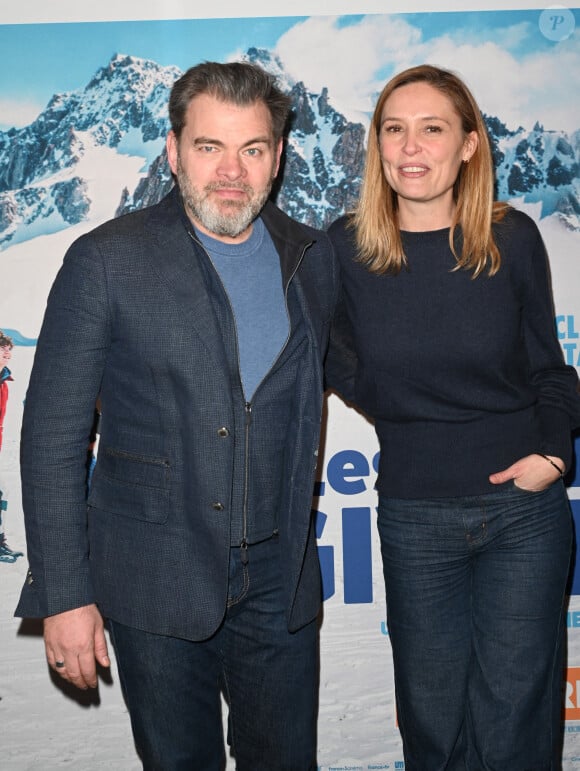 Clovis Cornillac et sa femme Lilou Fogli - Avant-Première du film "Les Têtes givrées" à 'UGC Bercy à Paris le 5 février 2023. © Guirec Coadic / Bestimage 