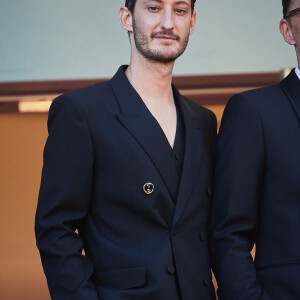 Pierre Niney - Montée des marches du film " Le comte de Monte-Cristo " lors du 77ème Festival International du Film de Cannes, au Palais des Festivals à Cannes. Le 22 mai 2024 © Jacovides-Moreau / Bestimage 