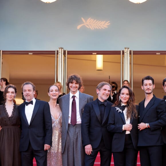 Alexandre de La Patellière, Marie Narbonne, Dimitri Rassam, Anamaria Vartolomei, Patrick Mille, Adèle Simphal, Vassili Schneider, Matthieu Delaporte, Anaïs Demoustier (enceinte), Pierre Niney, Pierfrancesco Favino, Laurent Lafitte, Julie de Bona - Montée des marches du film " Le comte de Monte-Cristo " lors du 77ème Festival International du Film de Cannes, au Palais des Festivals à Cannes. Le 22 mai 2024 © Jacovides-Moreau / Bestimage 