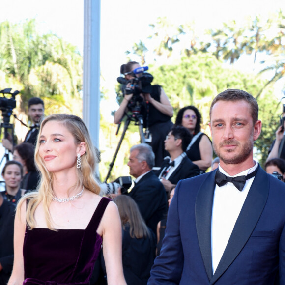 Son ex-beau-frère Pierre Casiraghi était présent avec sa femme Beatrice Borromeo
Pierre Casiraghi et sa femme Beatrice Borromeo - Montée des marches du film " Le comte de Monte-Cristo " lors du 77ème Festival International du Film de Cannes, au Palais des Festivals à Cannes. Le 22 mai 2024 © Jacovides-Moreau / Bestimage 