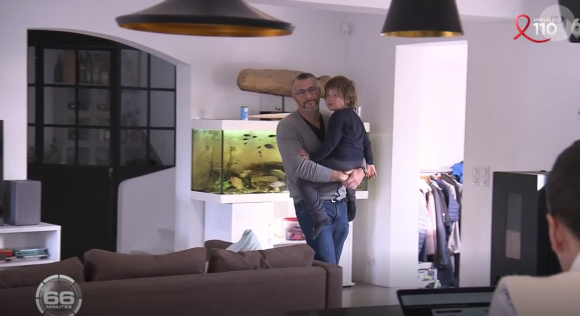 Glenn Viel (Top Chef) avec sa femme Erika et leur fils pour un potrait qui lui était consacré dans "66 Minutes", sur M6