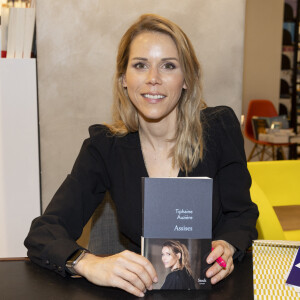 Exclusif - Tiphaine Auzière - Soirée littérature à la librairie Le Divan à Paris, animée par M.Carcassonne, et séance de dédicace du livre de Tiphaine Auzière "Assises" aux Editions Stock. Le 20 mars 2024 © Cyril Moreau / Bestimage 