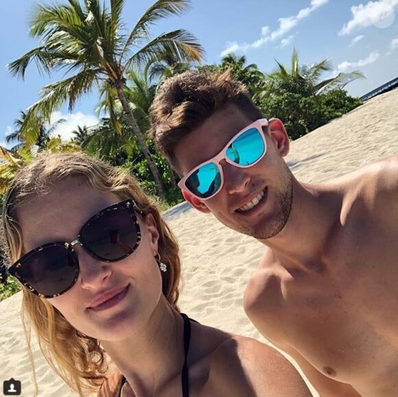 Sur Instagram, le couple s'était affiché
Kristina Mladenovic en vacances aux Maldives avec son compagnon Dominic Thiem (photo postée sur Instagram en novembre 2018).