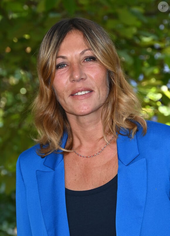 Le régime dissocié.
Mathilde Seigner au photocall du film "Choeur de rockers" lors du 15ème festival du film francophone de Angoulême, France, le 26 août 2022. © Coadic Guirec/Bestimage 